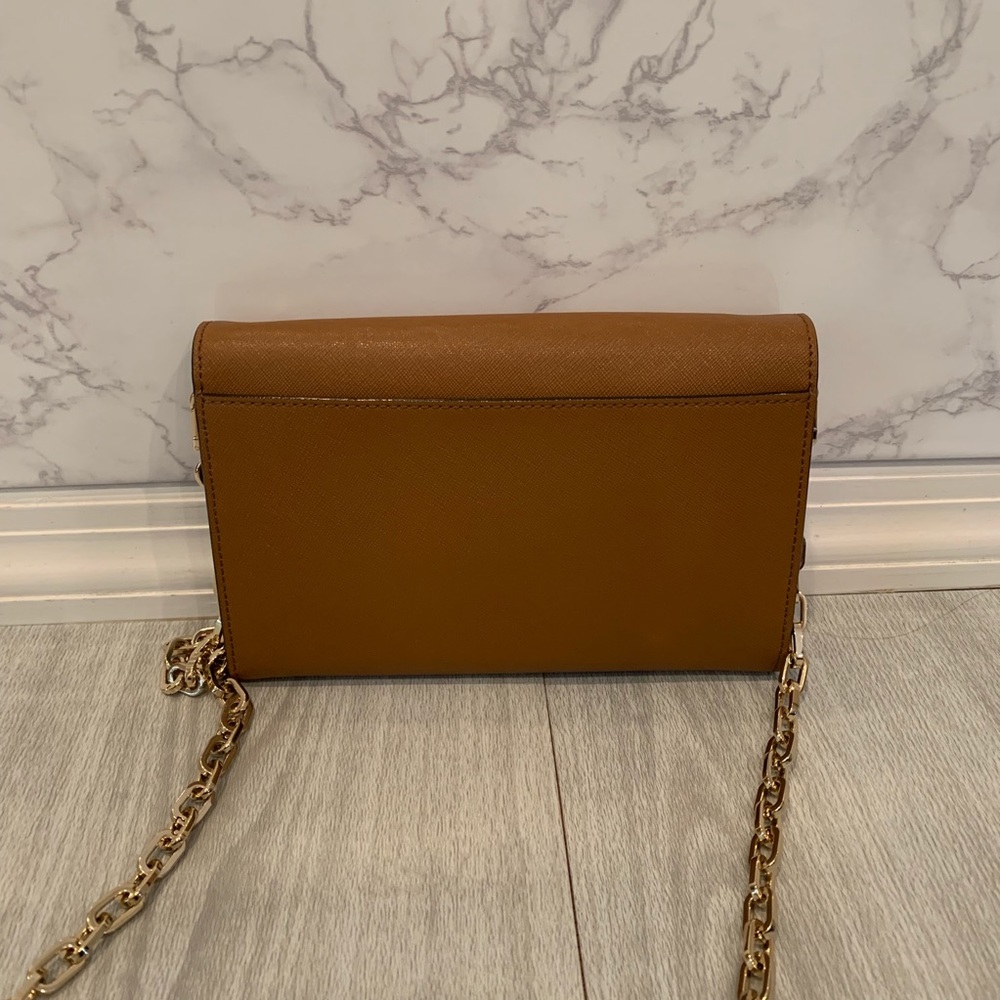 Tory Burch Emerson Wallet On A Chain Gem